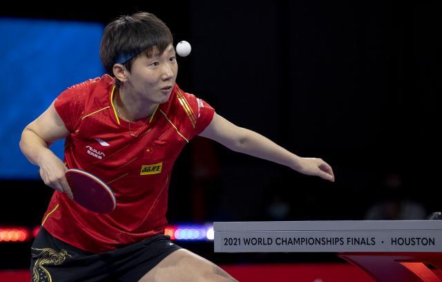王曼昱“低调”中加冕冠军 女乒领军人之争白热化