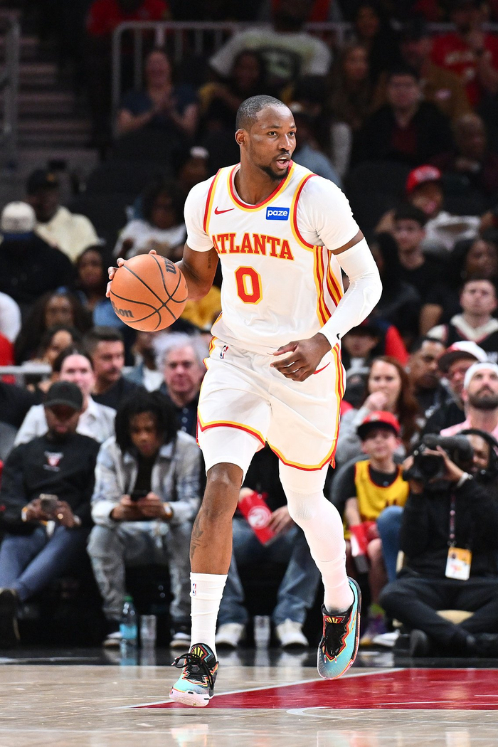 游戏娱乐平台-场均21+7，加盟新队大放异彩，管理层是否看错，教练组为何弃用|邓利维|勇士GM|库明加|科尔|乔纳森·库明加_新浪体育_新浪新闻