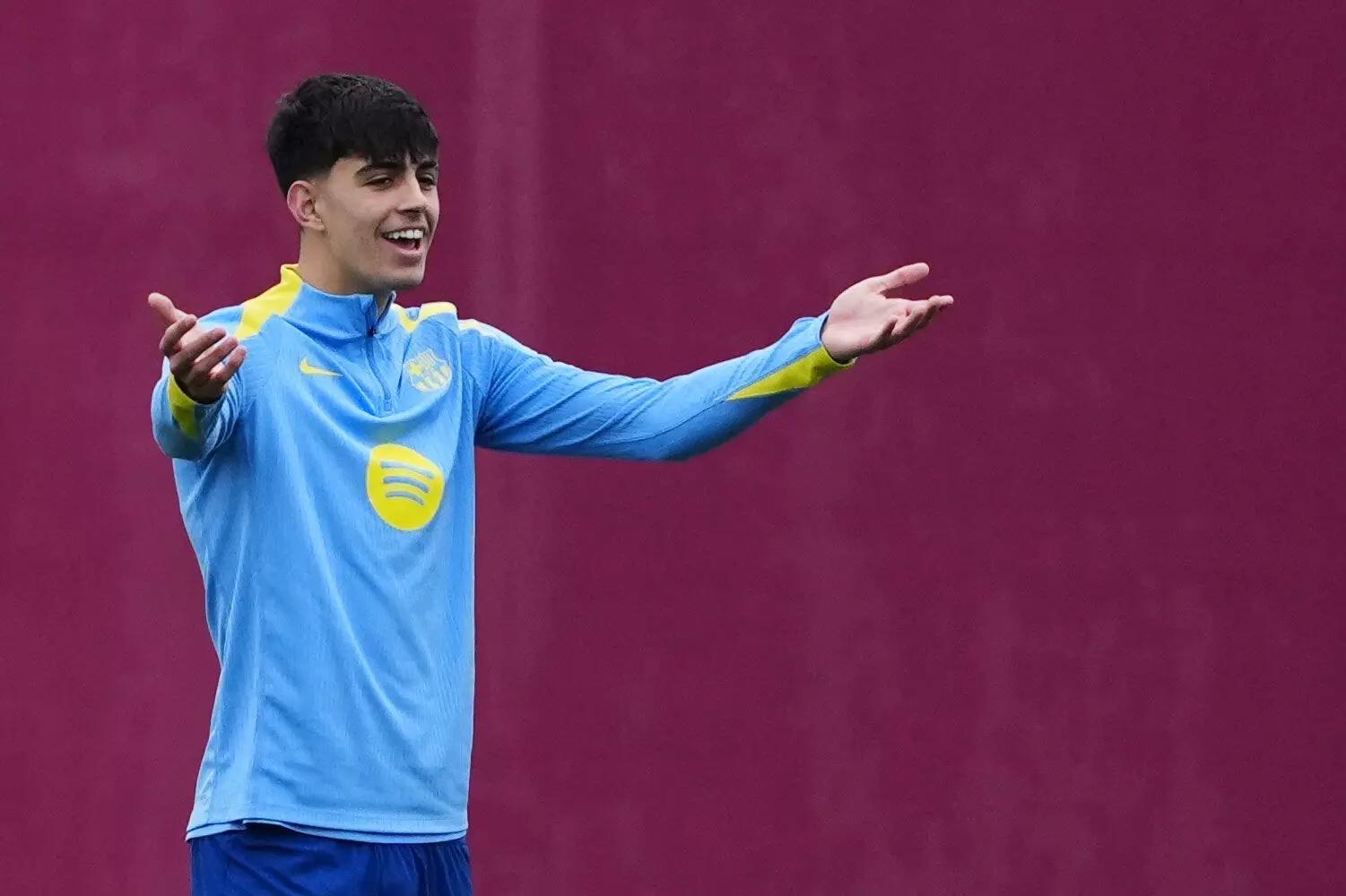 官方登录入口-赫罗纳总监：曾考虑引进贝尔纳尔，但德科没有同意